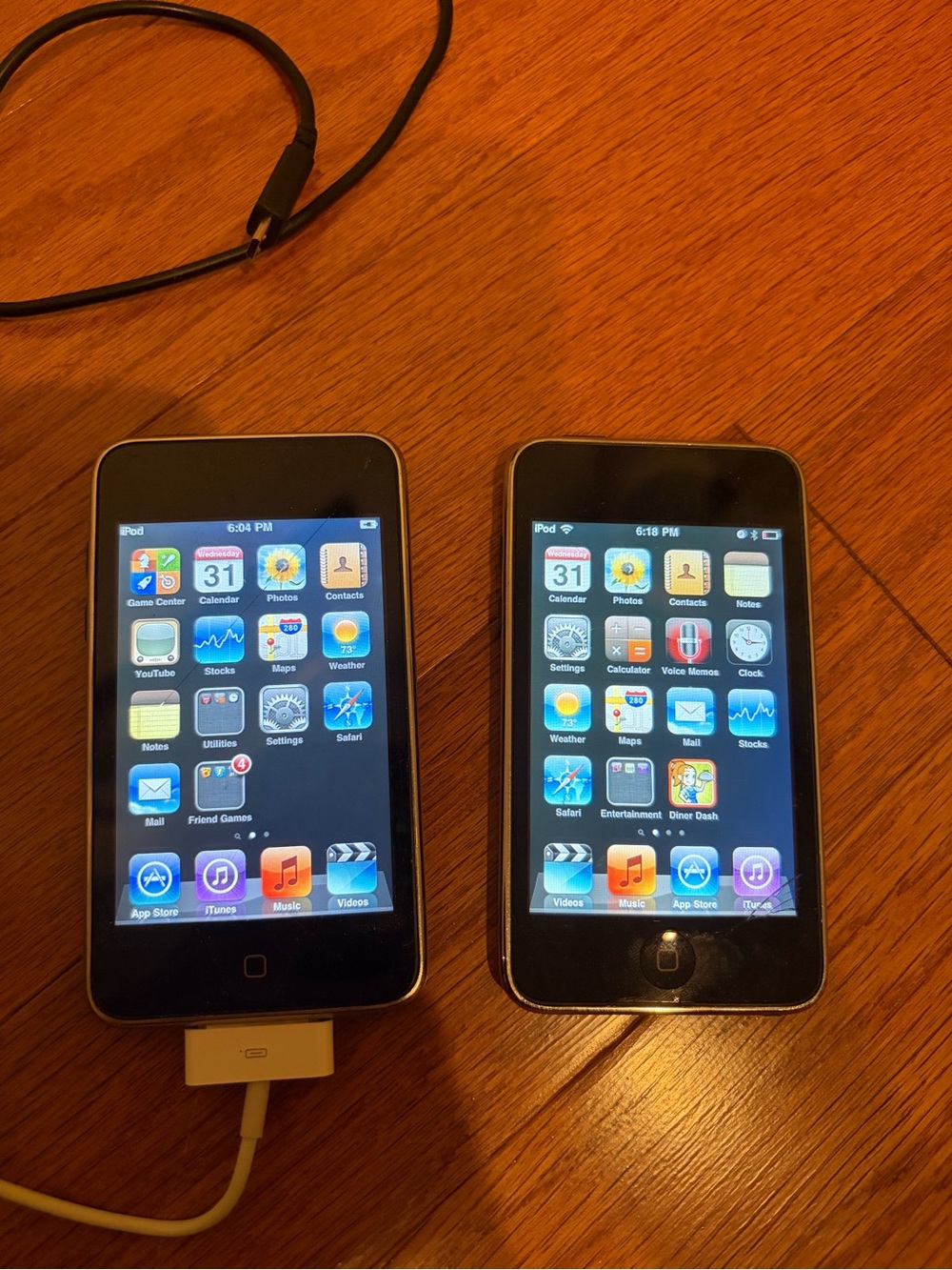 2 Apple iPod Touch (2nd Generation)